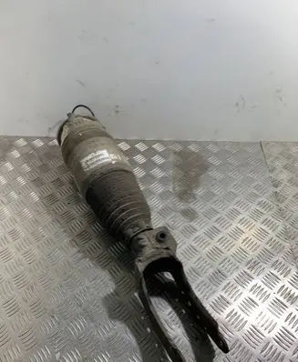 Volkswagen Touareg II Front air suspension shock absorber 7P6616040H