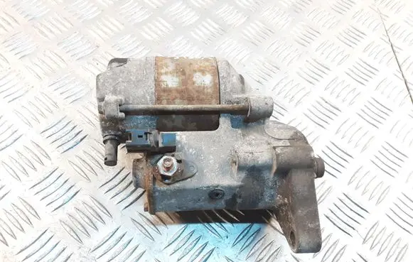 Toyota Yaris Starter motor 2810033050