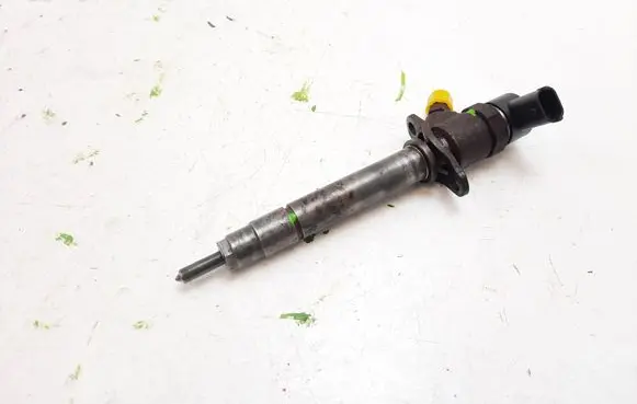 Fuel injector