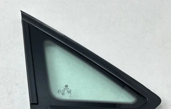 Volkswagen Caddy Front door vent window glass four-door 2K5845412A DOT899M311AS2 E001264