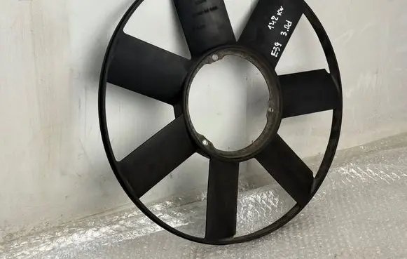 BMW 5 E39 Fan impeller 2243303 6600100000