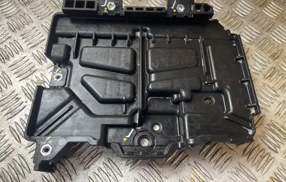 Hyundai i30 Battery tray 37150G4000