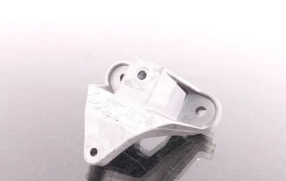 BMW X5 E70 Steering rack mounting bracket 5171713735304 51717137353 17137353