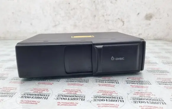 Volkswagen Touareg I CD/DVD changer 1J6035111