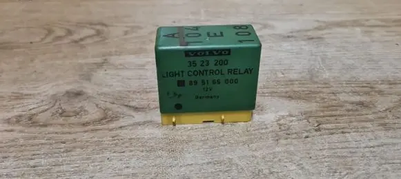 Volvo 850 Light relay 3523200 895166000