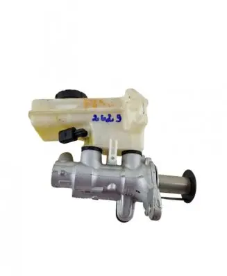 Master brake cylinder