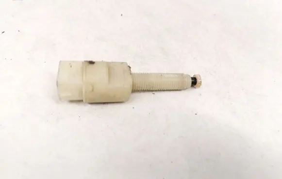 Volkswagen PASSAT B5 Brake pedal sensor switch 4A0945515A