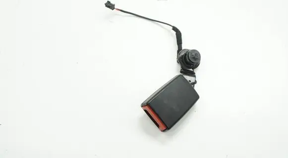 BMW X1 F48 F49 Rear seatbelt buckle 7371651ACR