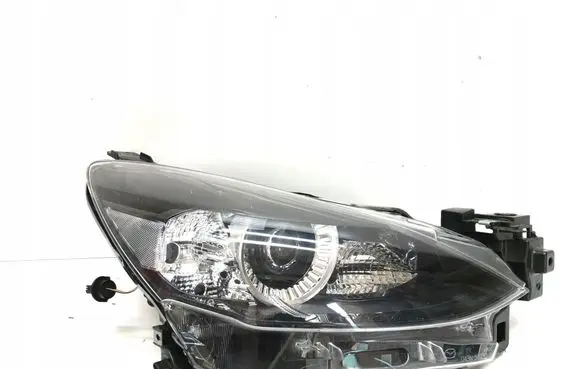 Mazda 2 Headlight/headlamp