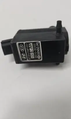 KIA Sorento Windscreen/windshield washer pump