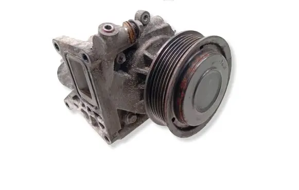 Opel Astra J Water pump 55484533