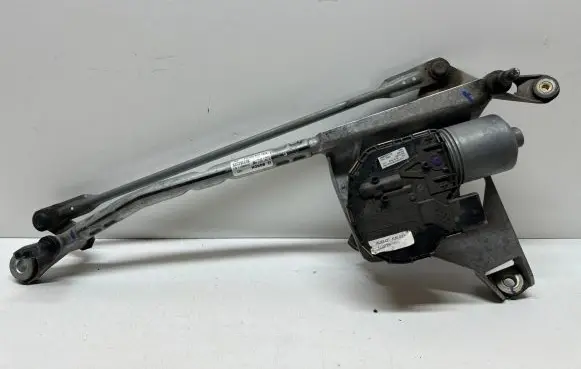 Audi Q7 4M Front wiper linkage and motor 4M8955023 4M8955119