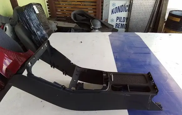 Volkswagen Tiguan Center console 5N1863243C 5N0862535
