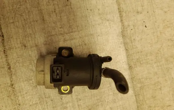 Iveco Daily 4th gen Turbo solenoid valve 504284406