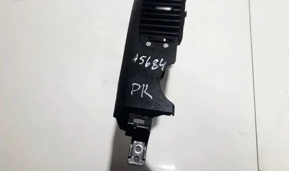 KIA Carnival Dash center air vent grill X4D97430000 X4D974-30000