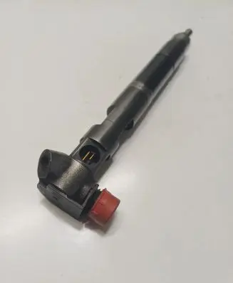 Mercedes-Benz E W212 Fuel injector A6510700587