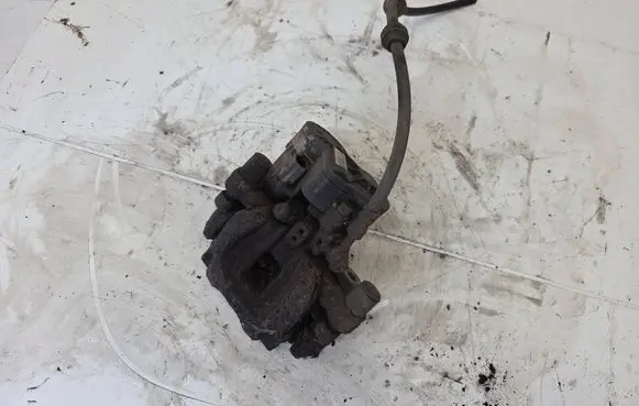 Land Rover Range Rover Evoque L538 Rear brake caliper GJ322K328BC