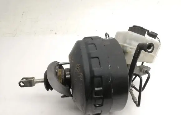 BMW 3 E90 E91 Brake booster 6785648