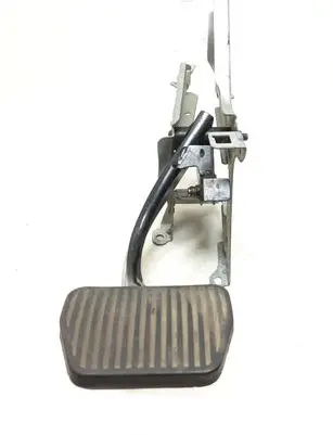 Volvo XC90 Brake pedal