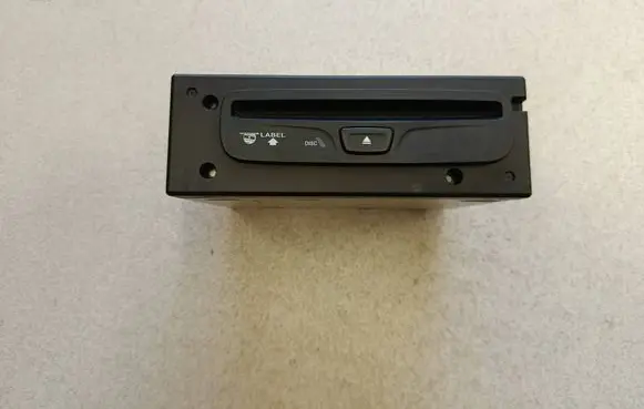 Jeep Grand Cherokee CD/DVD changer P05091245AD CD1CU3CV2T