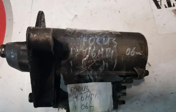 Ford Focus Starter motor 3M5T1100