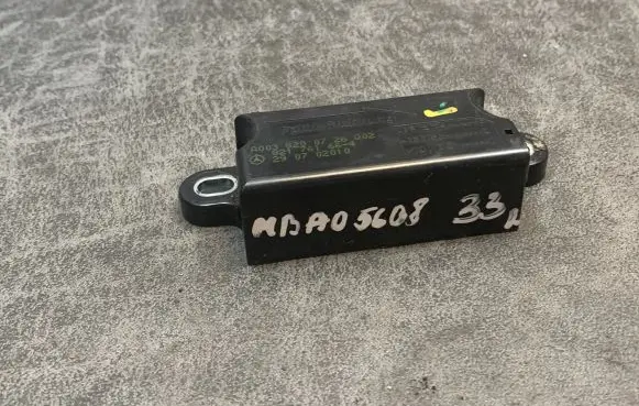 Mercedes-Benz E W211 Airbag deployment crash/impact sensor A0038200726