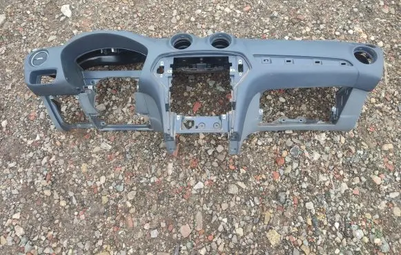 Ford Mondeo MK IV Dashboard