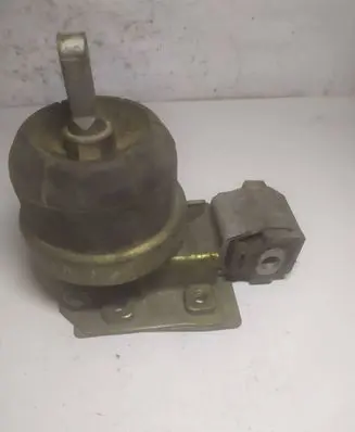 Ford Galaxy Engine mount bracket 7M0199131 95VW6B032