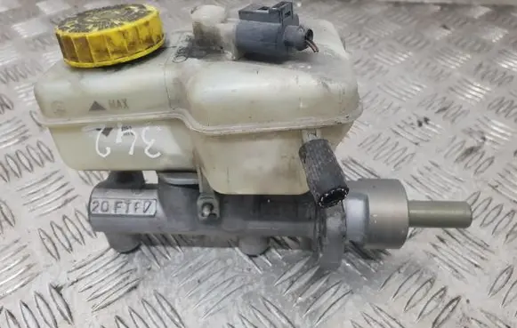 Skoda Fabia Mk1 (6Y) Master brake cylinder X5617 20FTE