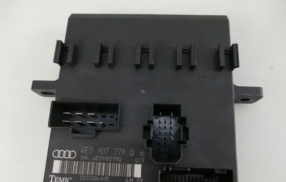 Audi A8 S8 D3 4E Comfort/convenience module 4E0907279Q