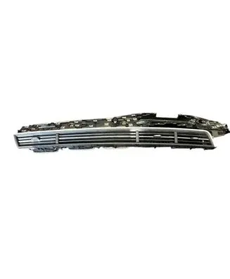 Audi Q7 4M Dash center air vent grill 4M1820902S