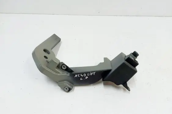 Volvo XC40 Headlight/headlamp mounting bracket 32318691