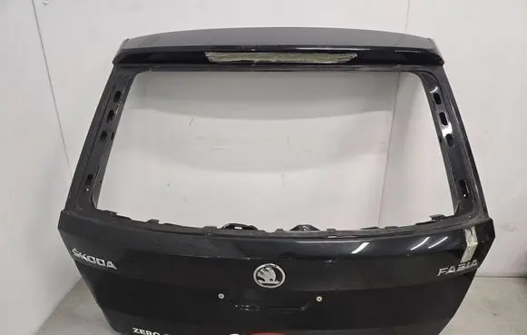 Skoda Fabia Mk3 (NJ) Tailgate/trunk/boot lid 6V9827159A