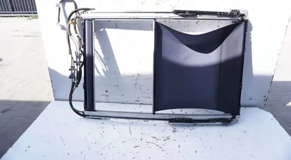 Hyundai i40 Sunroof glass 