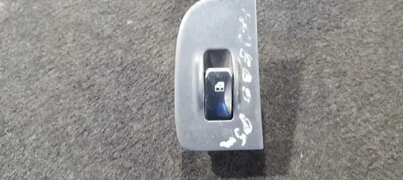 Mitsubishi Pajero Electric window control switch