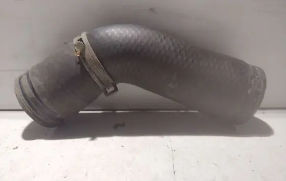 Seat Ibiza III (6L) Air intake hose/pipe
