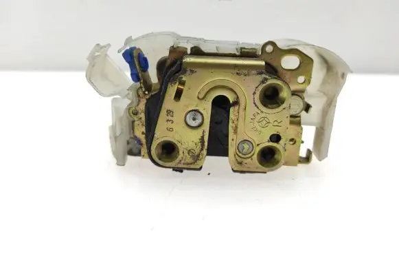 Subaru Forester SG Front door lock