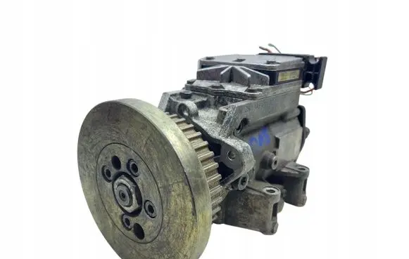 Audi A6 S6 C5 4B Fuel injection high pressure pump