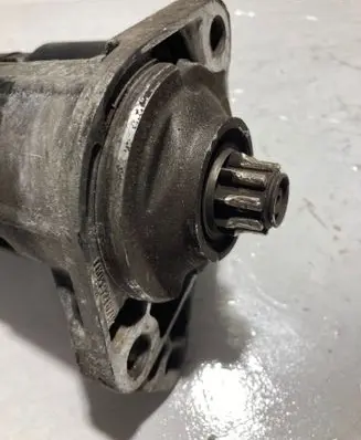 Volkswagen Golf IV Starter motor