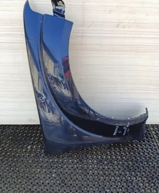 Nissan Pathfinder R51 Fender