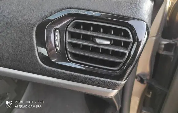 Peugeot 301 Dashboard side air vent grill/cover trim 