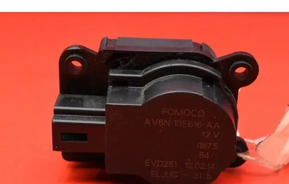Ford Grand C-MAX Air flap motor/actuator AV6N19E616AA