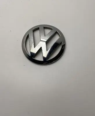 Volkswagen Touareg I Manufacturer badge logo/emblem 31326100