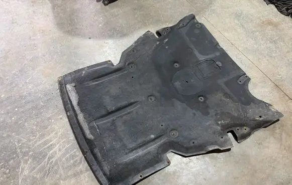 BMW 4 F32 F33 Engine splash shield/under tray 