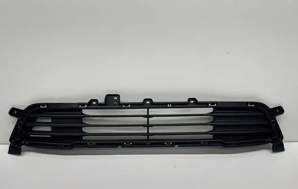 Mitsubishi Outlander Front bumper lower grill 6402A233