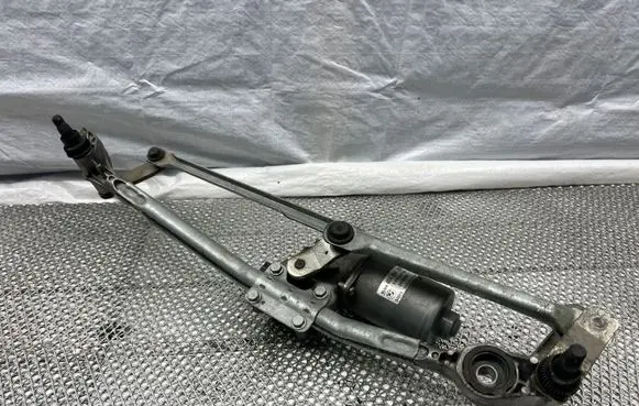 BMW 3 E90 E91 Front wiper linkage 697826304 A04959