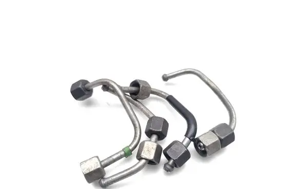 Citroen C3 Fuel injector supply line/pipe 