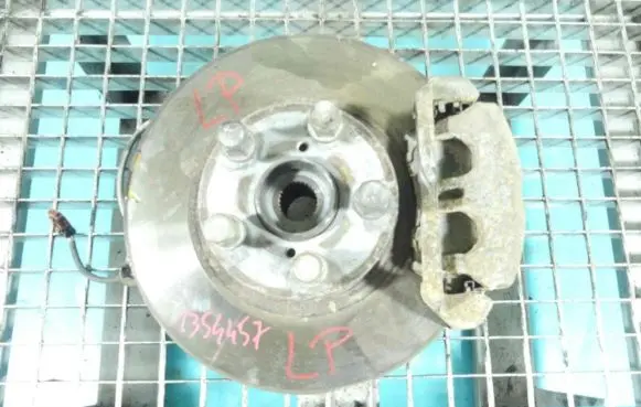 Front wheel hub spindle knuckle