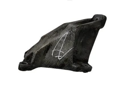 Volkswagen PASSAT B5 Engine mounting bracket 8D0199307