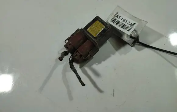 Nissan Pathfinder R51 Glow plug pre-heat relay 253372E300